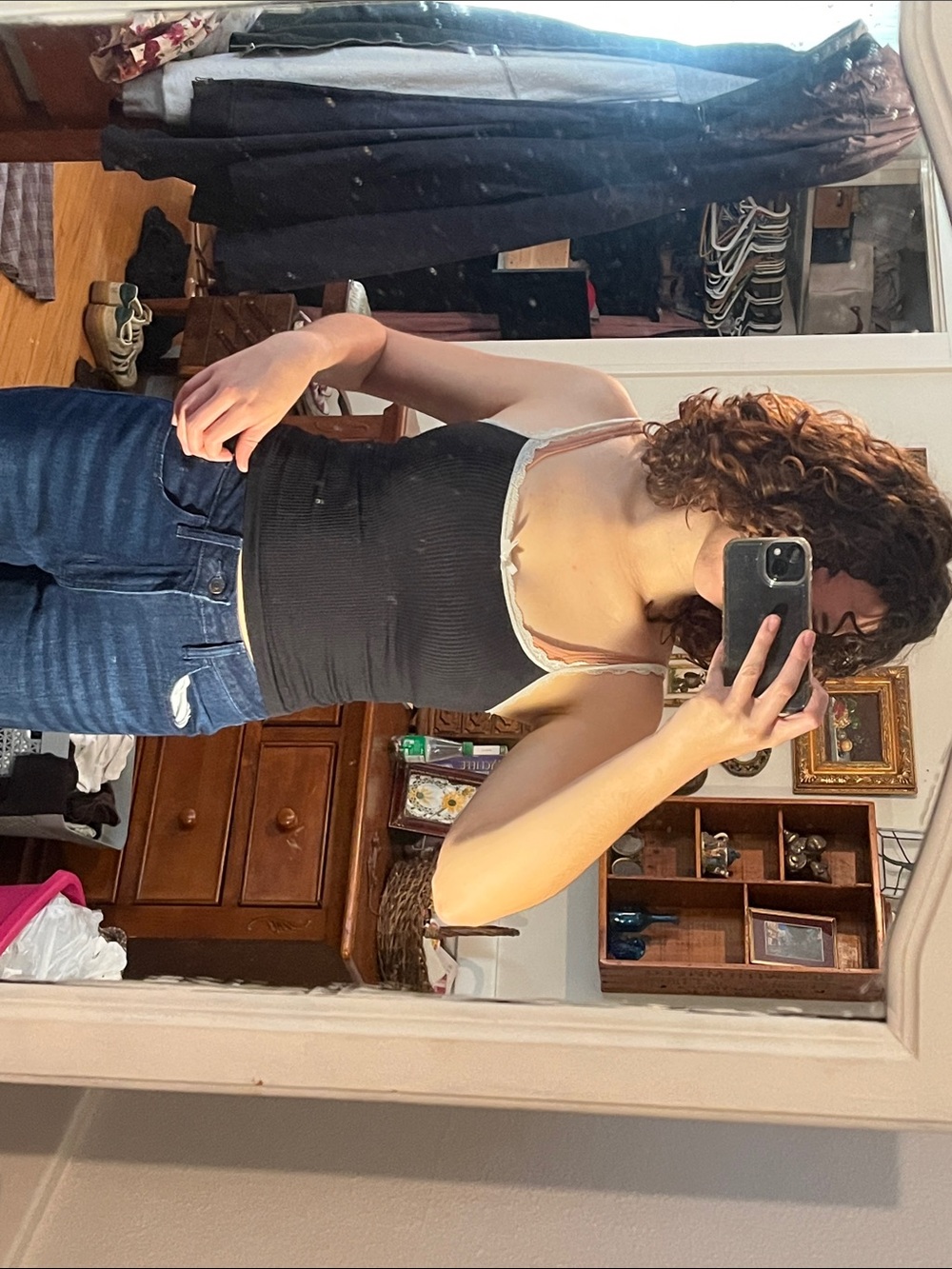 Tilly’s black lace cropped tank